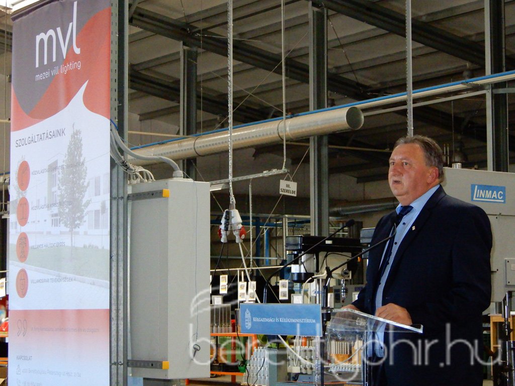 Szijjártó Péter látogatása a Mezei Vill-nél 20